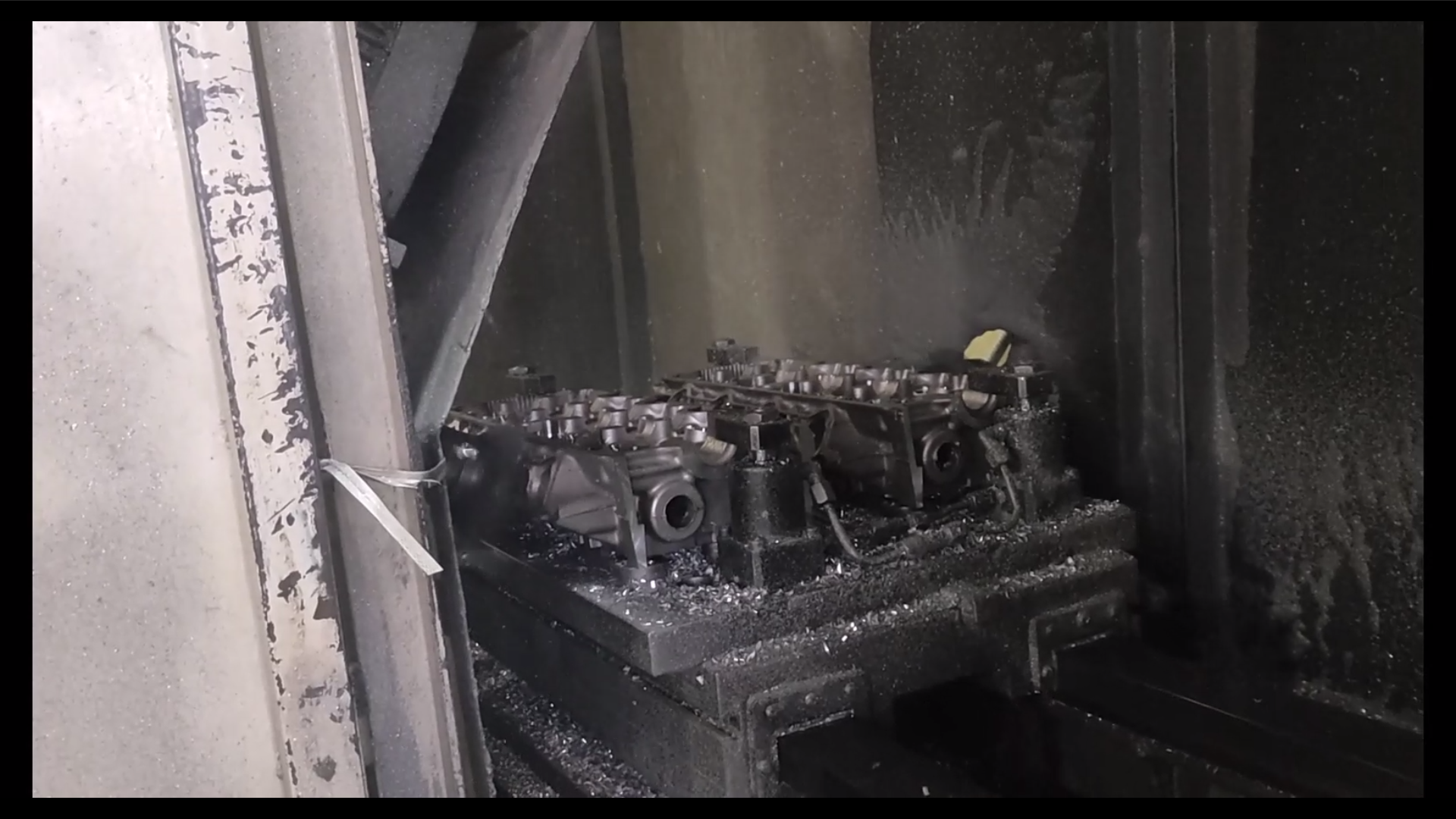 Cylinder heads being machined on the real line